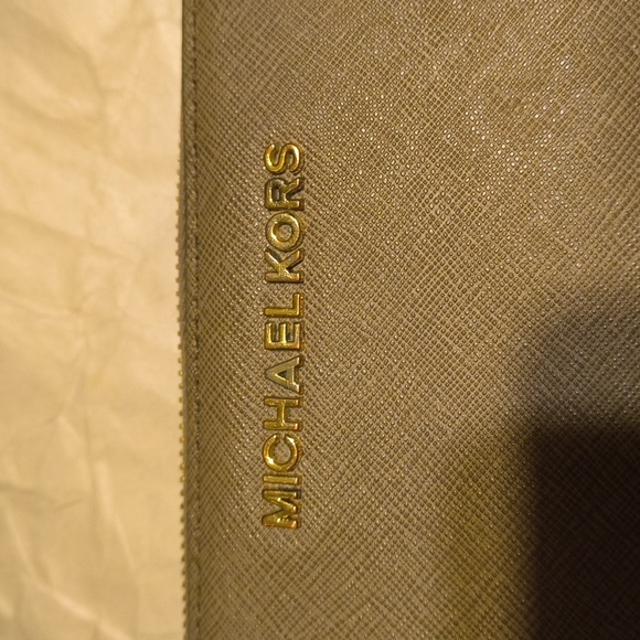 Michael Kors Saffiano Leather Wallet - Picture 2 of 14